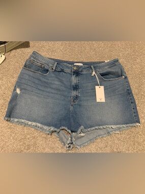 Good American Cut Off Gap Proof Tummy Tech Denim Jean Shorts Plus Size 28 NWT